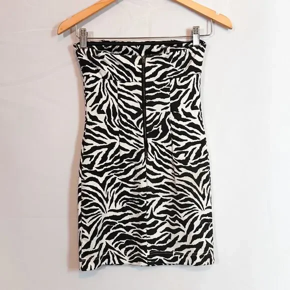 VINTAGE Y2K F21 Zebra Strapless Mini Dress Sz. S - Picture 2 of 5